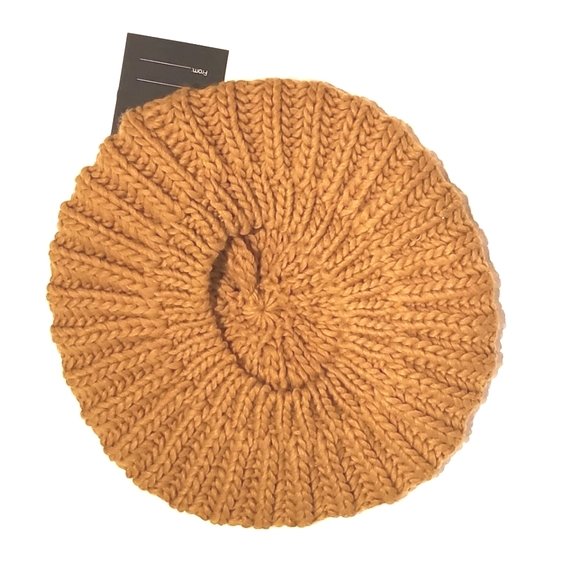 New BA-BO BABO ITALY 🇮🇹 Wool Blend Cable Knit Beret Tam Slouchy Beanie Hat - Picture 2 of 6